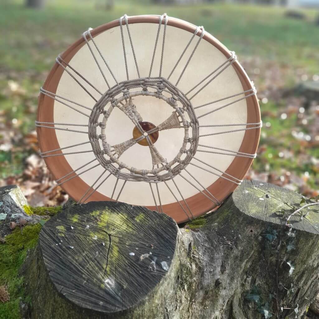 tambour chamanique en peau de chèvre